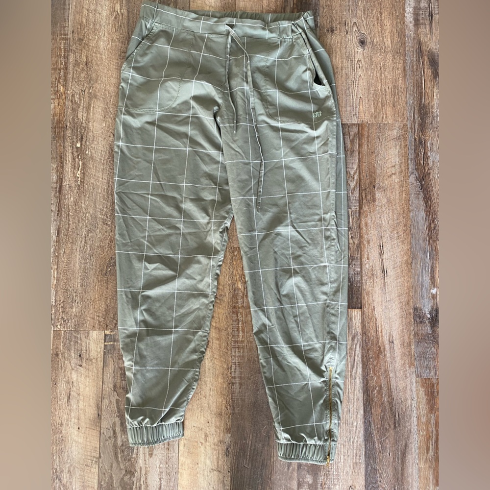 Albion Sage Windowpane Jetsetters